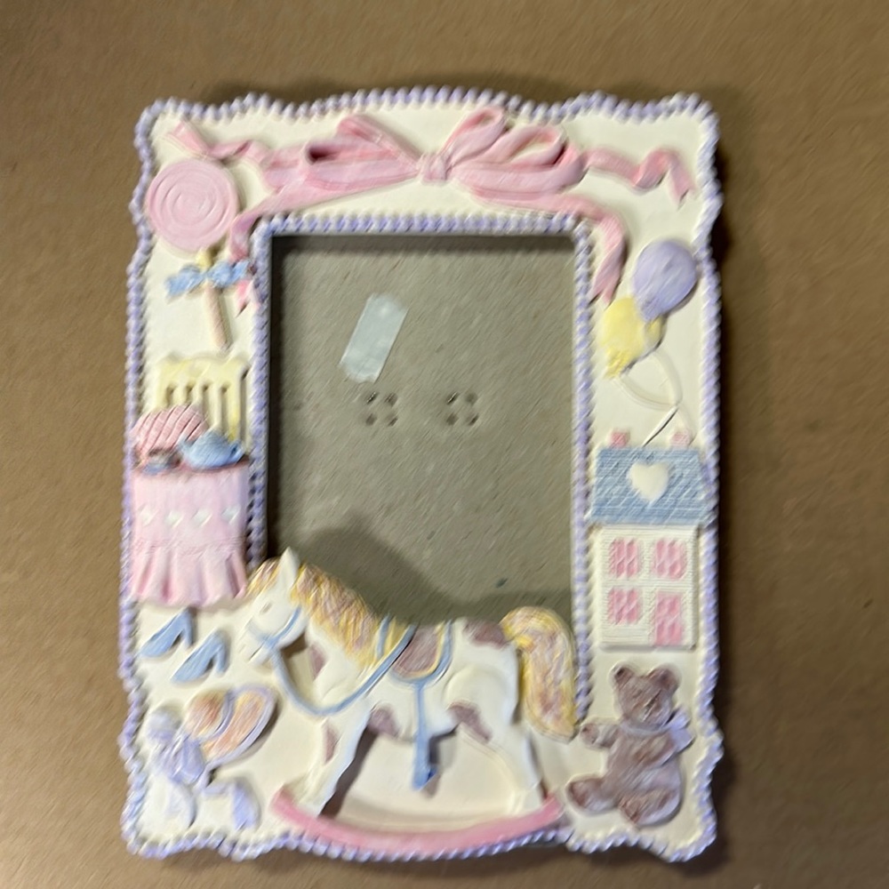 Child’s picture frame for a 4 x 6 photo